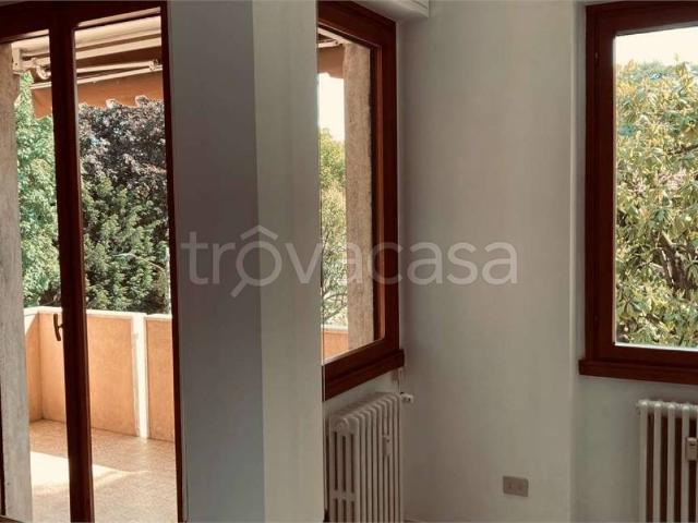 Appartamento in affitto a Biumo Superiore, Varese
