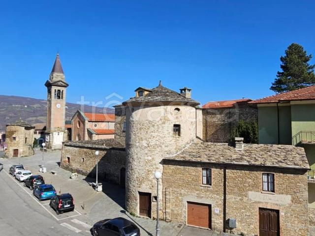 Appartamento in affitto a Varsi, Reggio Emilia