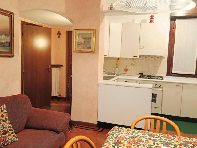 Appartamento in affitto a Vedano al Lambro, Monza e della Brianza
