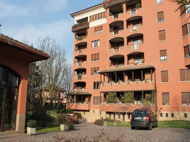 Appartamento in affitto a Vedano Al Lambro, Lombardia