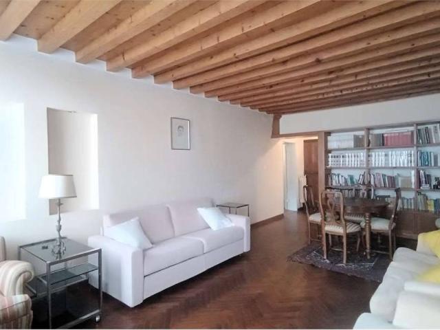 Appartamento in affitto a Venezia-Murano-Burano, Venezia