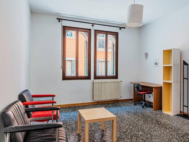 Appartamento in affitto a Venezia-Murano-Burano, Venezia