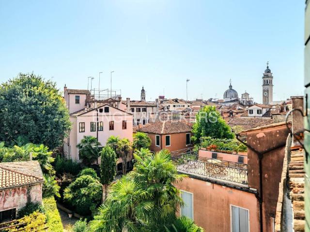 Appartamento in affitto a Venezia-Murano-Burano, Venezia