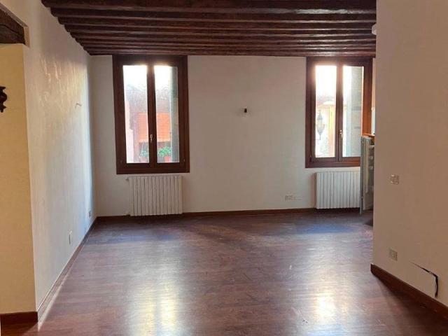 Appartamento in affitto a Venezia-Murano-Burano, Venezia