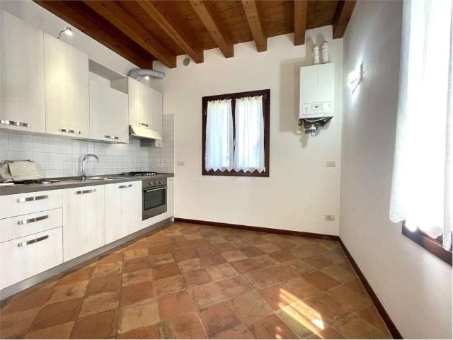 Appartamento in affitto a La Favorita, Venezia