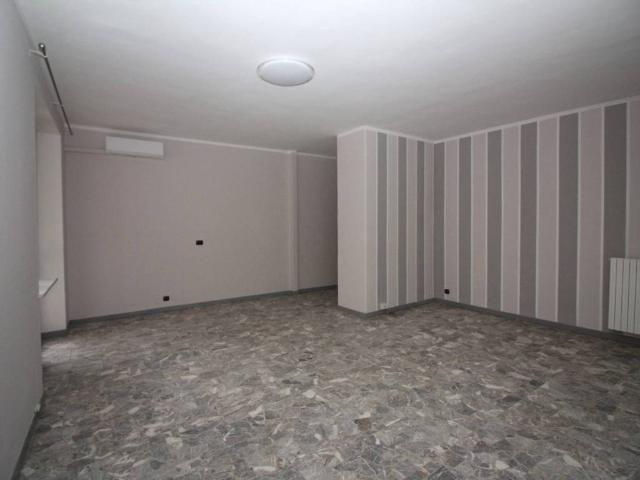 Appartamento in affitto a Centro, Piemonte