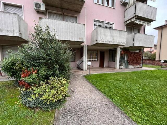 Appartamento in affitto a Palazzina, Brenzone