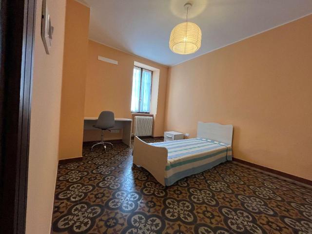 Appartamento in affitto a Sud-Est, Brenzone