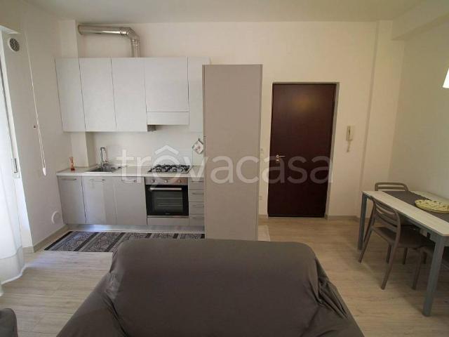Appartamento in affitto a Centro storico, Brenzone