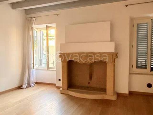 Appartamento in affitto a Centro storico, Brenzone