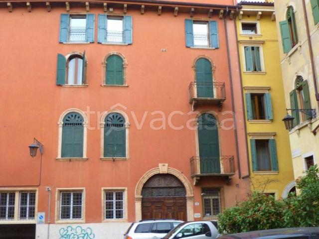 Appartamento in affitto a Centro storico, Brenzone