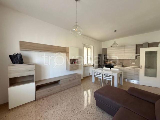 Appartamento in affitto a Ovest, Brenzone