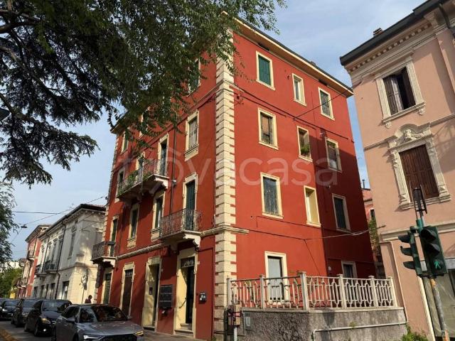 Appartamento in affitto a Est, Brenzone