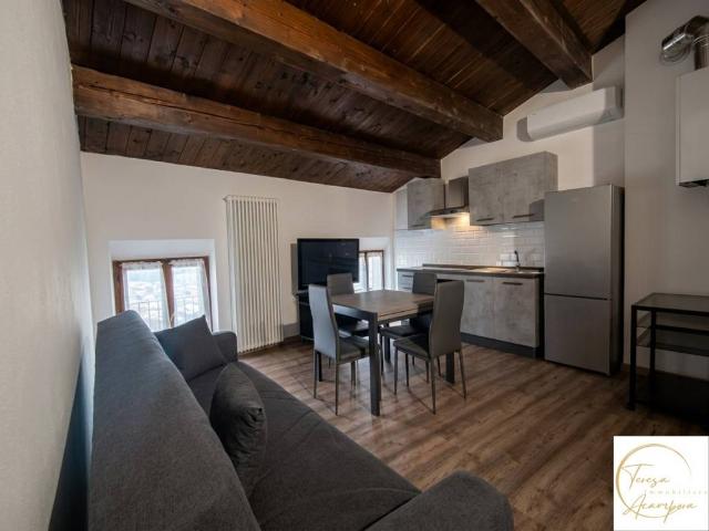 Appartamento in affitto a Centro storico, Brenzone