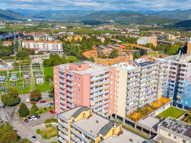 Appartamento in affitto a San Felice Extra, Brenzone