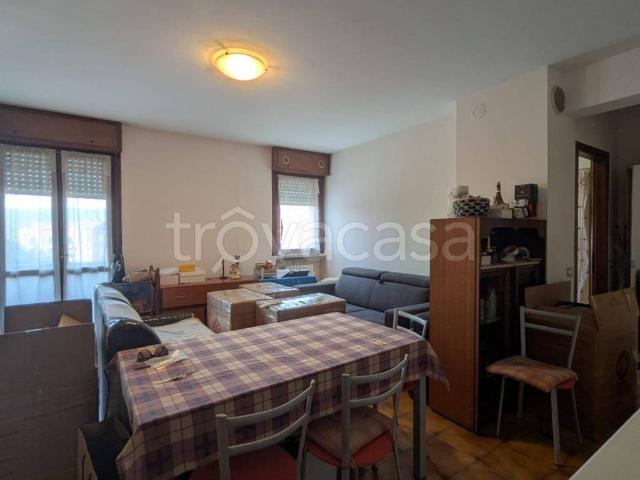 Appartamento in affitto a San Felice Extra, Brenzone