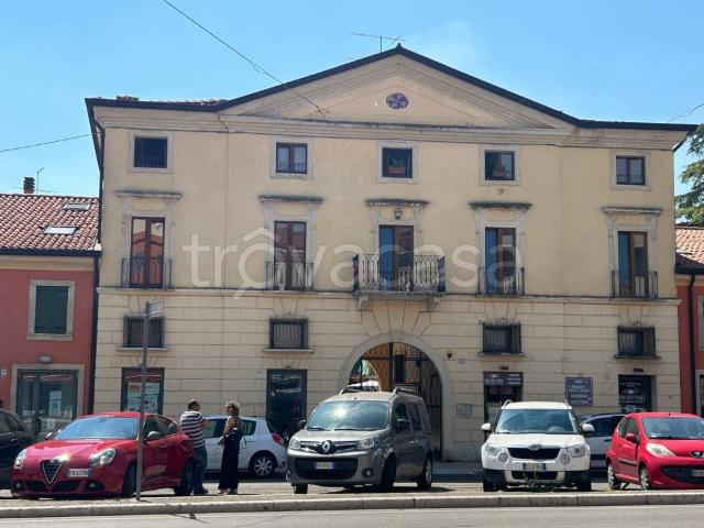 Appartamento in affitto a Sud-Est, Brenzone