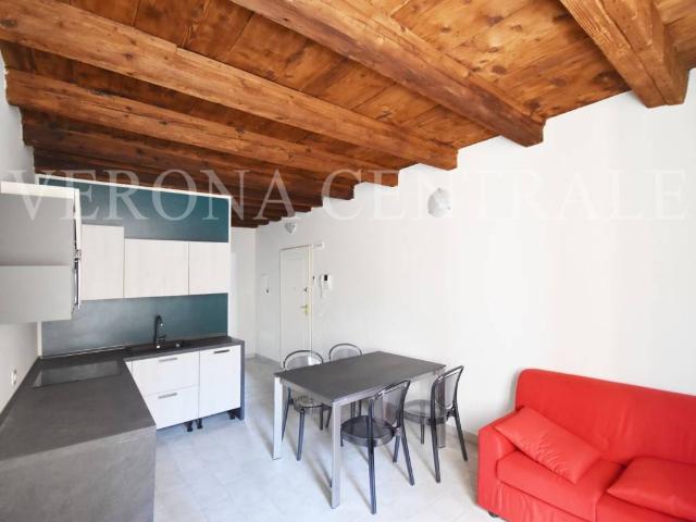 Appartamento in affitto a Centro storico, Brenzone