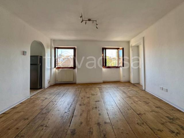 Appartamento in affitto a Centro storico, Brenzone