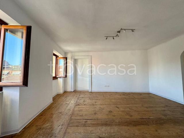 Appartamento in affitto a Centro storico, Brenzone