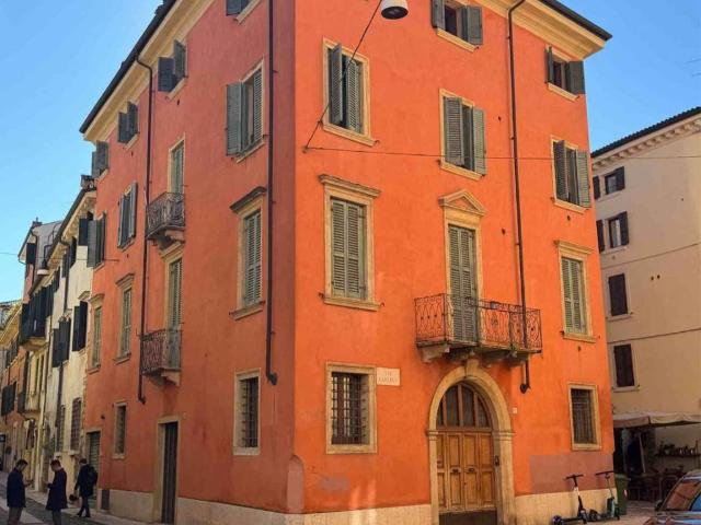 Appartamento in affitto a Centro storico, Brenzone