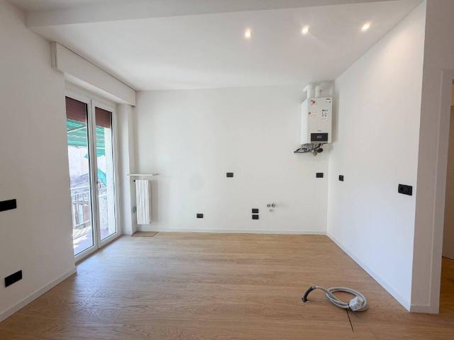Appartamento in affitto a Centro storico, Brenzone