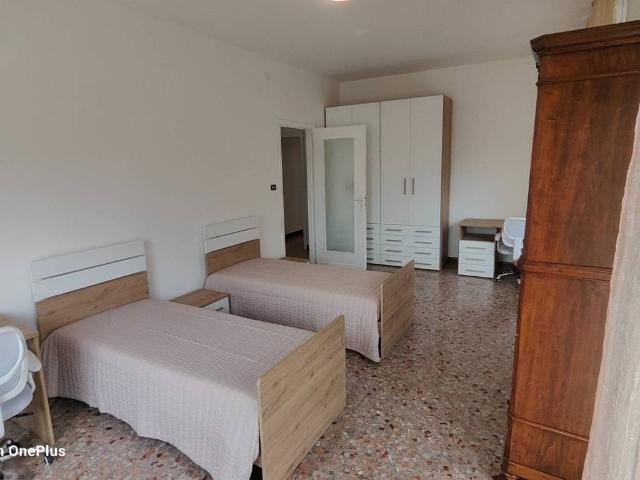 Appartamento in affitto a Ovest, Brenzone