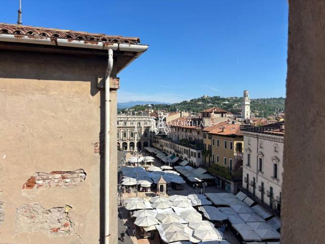 Appartamento in affitto a Centro storico, Brenzone