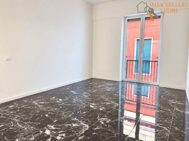 Appartamento in affitto a Centro storico, Brenzone