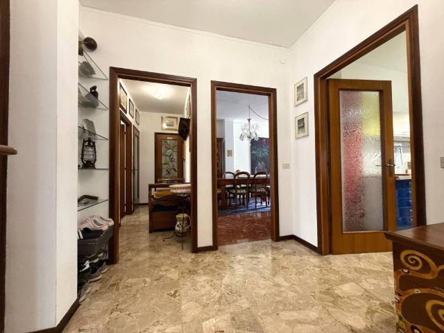 Appartamento in affitto a Centro storico, Brenzone