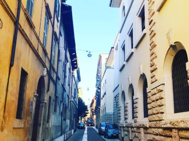 Appartamento in affitto a Veronetta, Brenzone