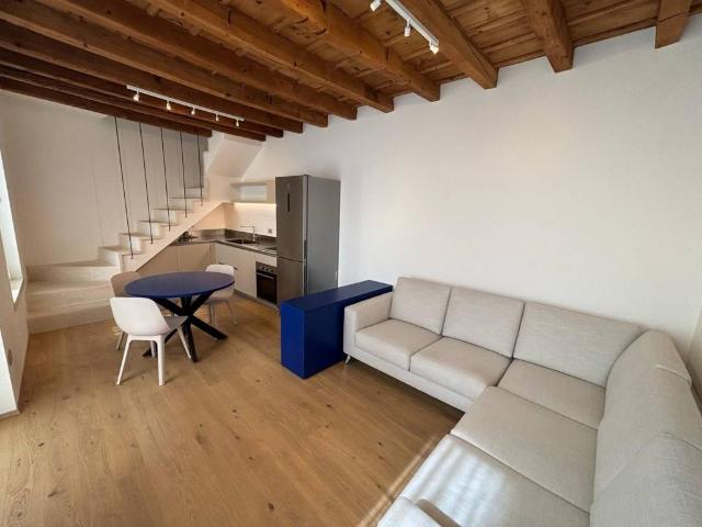 Appartamento in affitto a Centro storico, Brenzone