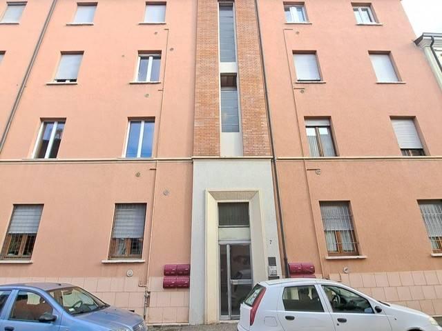 Appartamento in affitto a Sud-Ovest, Brenzone