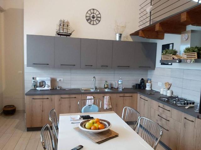 Appartamento in affitto a San Felice Extra, Brenzone