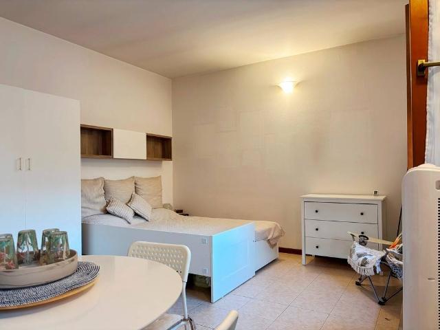 Appartamento in affitto a Borgo Roma, Verona