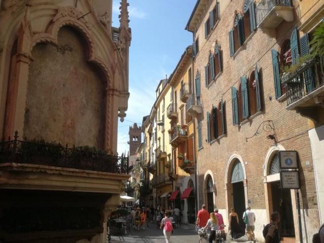 Appartamento in affitto a Centro storico, Brenzone