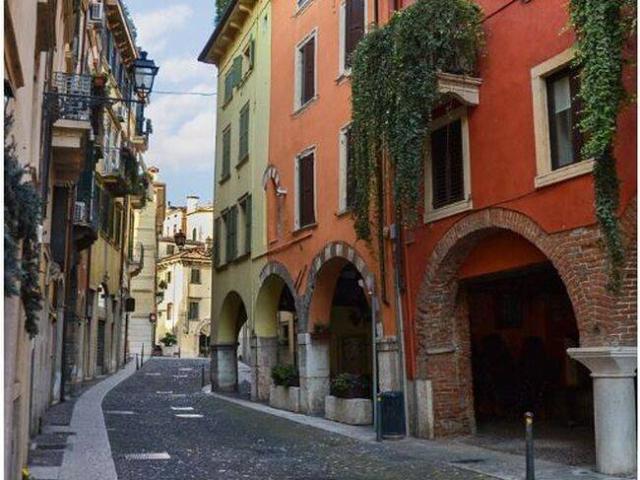 Appartamento in affitto a Centro storico, Brenzone