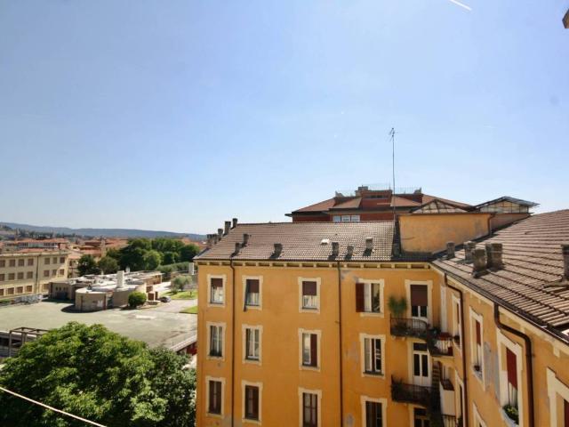 Appartamento in affitto a Centro storico, Brenzone
