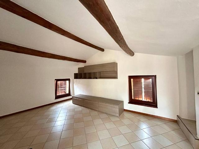 Appartamento in affitto a Nord-Ovest, Brenzone