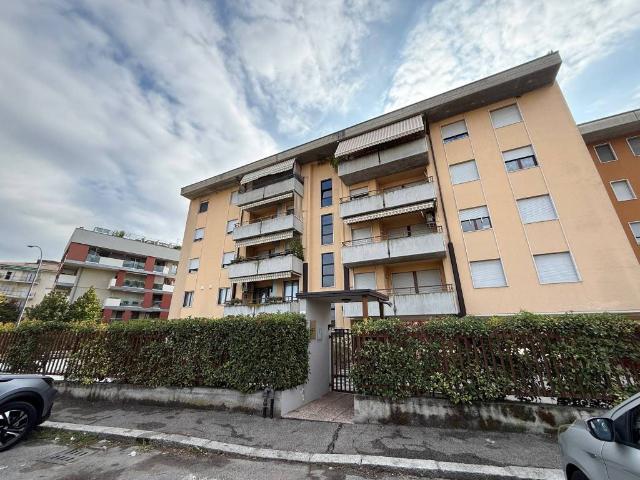 Appartamento in affitto a San Massimo, Verona