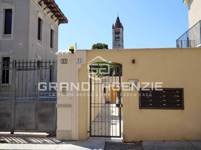 Appartamento in affitto a Centro storico, Brenzone