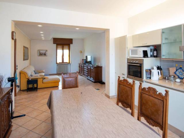 Appartamento in affitto a Palazzina, Brenzone