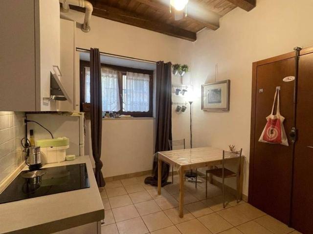Appartamento in affitto a Centro storico, Brenzone