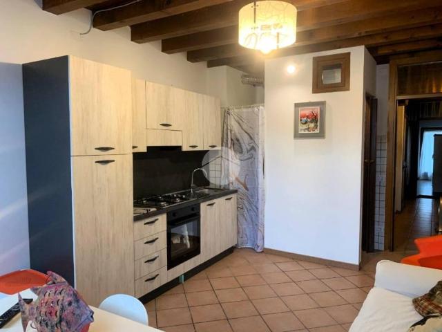 Appartamento in affitto a Centro storico, Brenzone