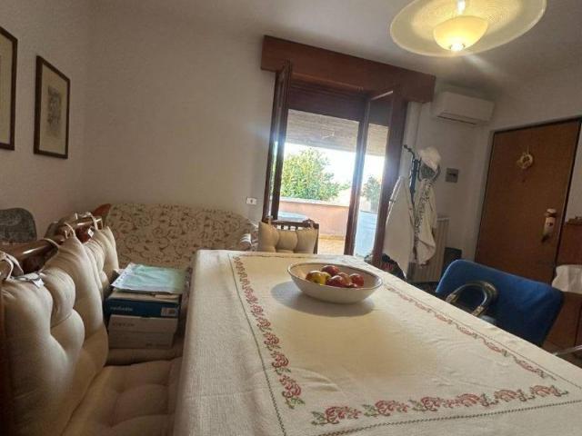 Appartamento in affitto a Borgo Roma, Verona