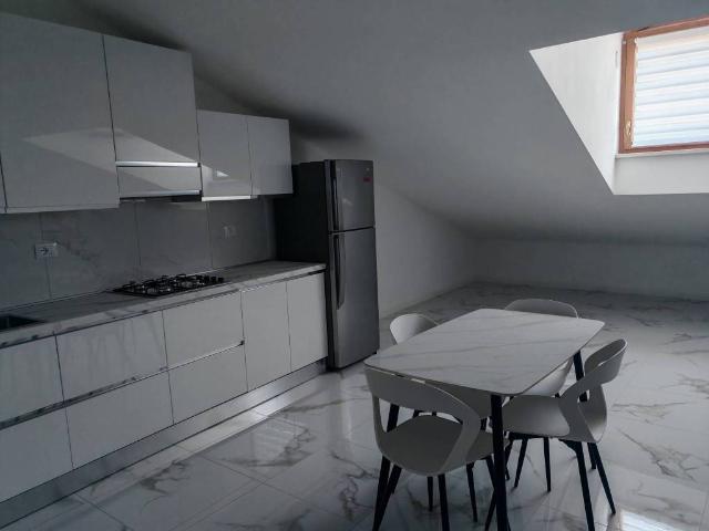 Appartamento in affitto a Centro storico, Brenzone