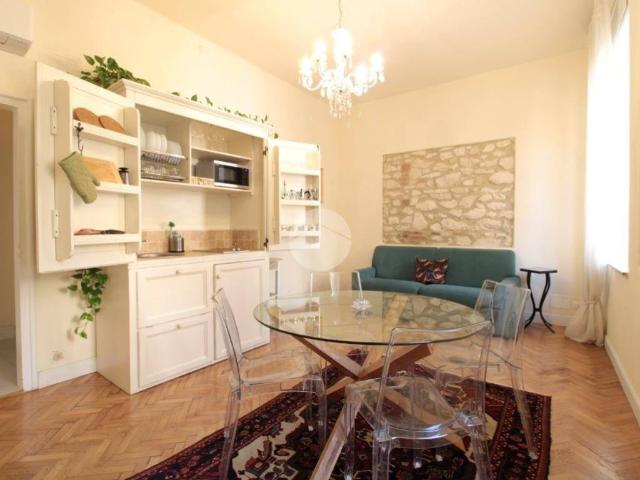 Appartamento in affitto a Veronetta, Brenzone