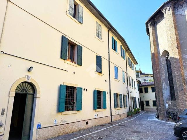Appartamento in affitto a Centro storico, Brenzone
