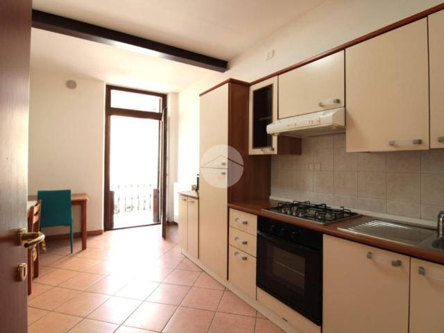 Appartamento in affitto a Centro storico, Brenzone