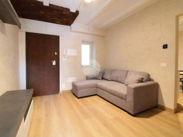 Appartamento in affitto a Centro storico, Brenzone